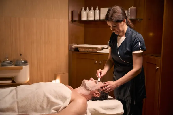 experienced-beautician-carrying-out-rejuvenation-p-2024-10-20-13-12-04-utc-691596989519f