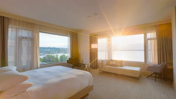 modern-bedroom-interior-with-lakeview-window-2024-09-11-04-40-55-utc-6915d377d6f9f